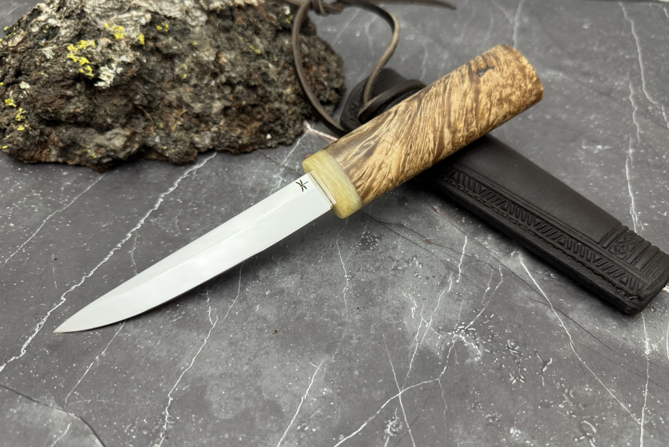 Нож Сындыыс малый 110 (D2, стабилизированный кап якутской березы, рог чубуку)
